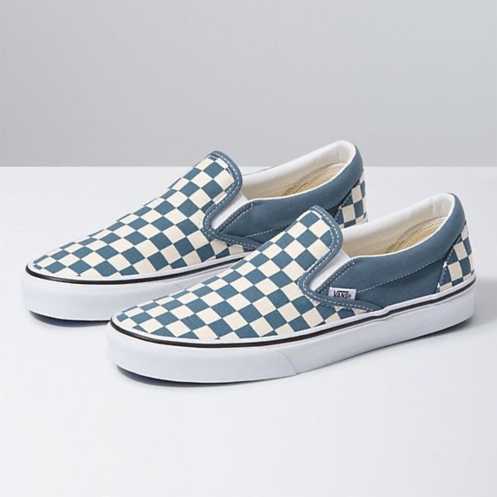 💙🤍 VANS CLASSIC CHECKER SLIP ON🤍💙